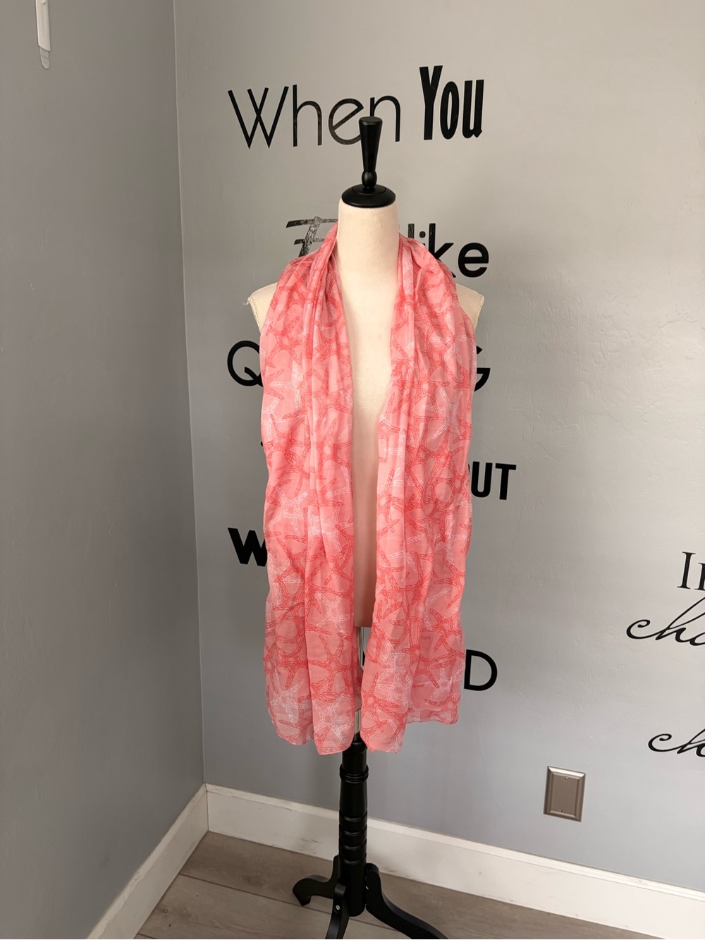 NWOT Sealife Coral Pink Starfish Scarf / Wrap